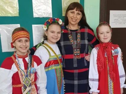Как называется ансамбль села красный зелим