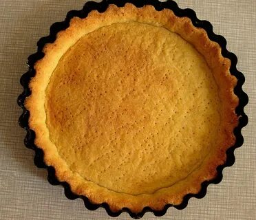 Приготовление пирога из песочного теста