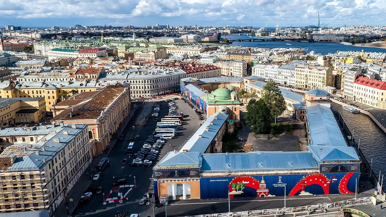 Бар Royal Neva - Конюшенная площадь, 2 лит Г в Санкт-Петербург - меню 2025, фото