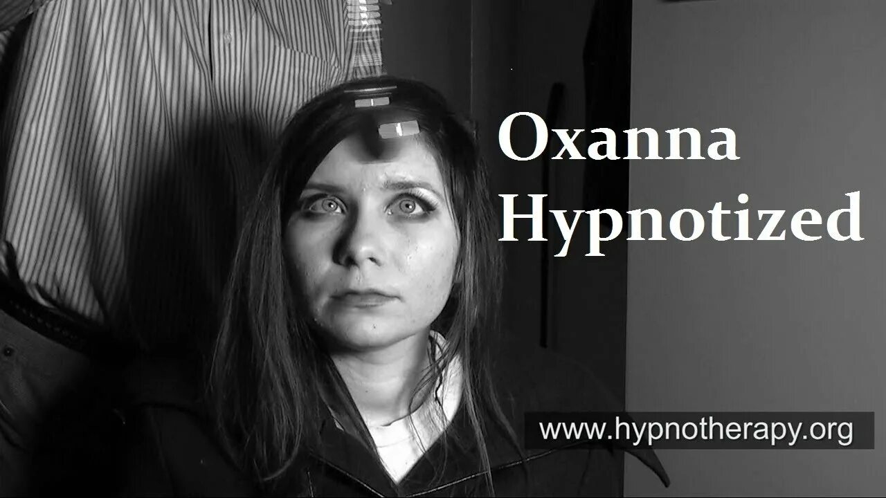 How to conquer women with hypnosis. Hypnotized. Hypnotized перевод. Hypnotized in-Laws видео. Hypnotist Peter Powers Australian model Hypnotized.