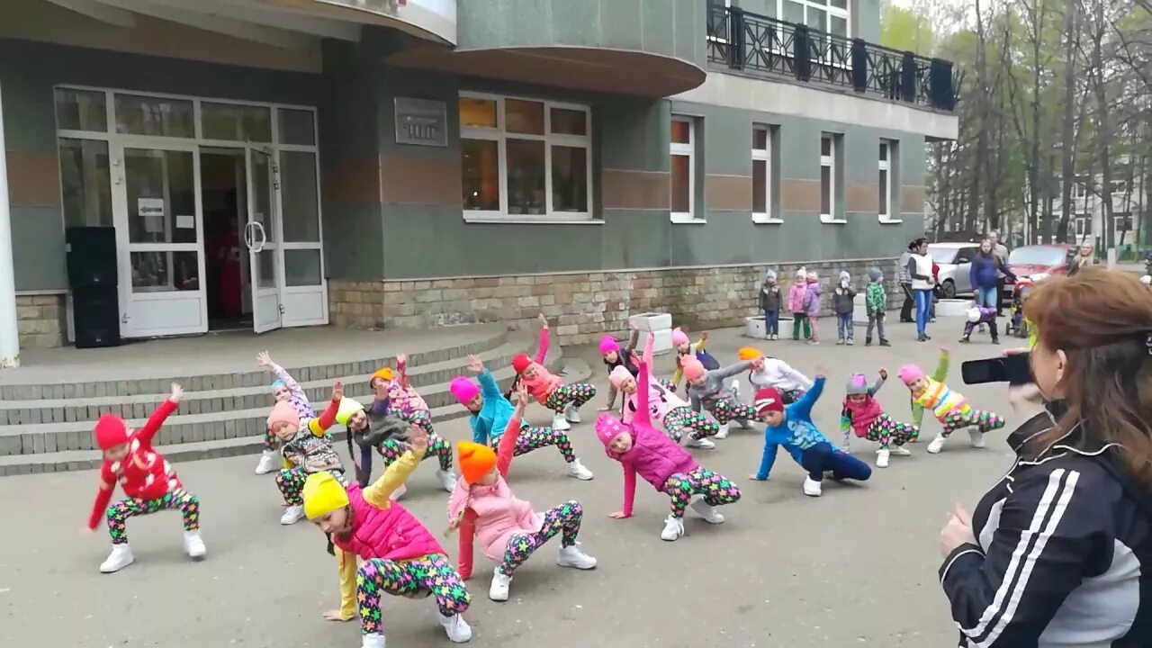 Ярославль виды города. Ярославль панорама. Г. Экшен ярославль. Ярославль улицы.