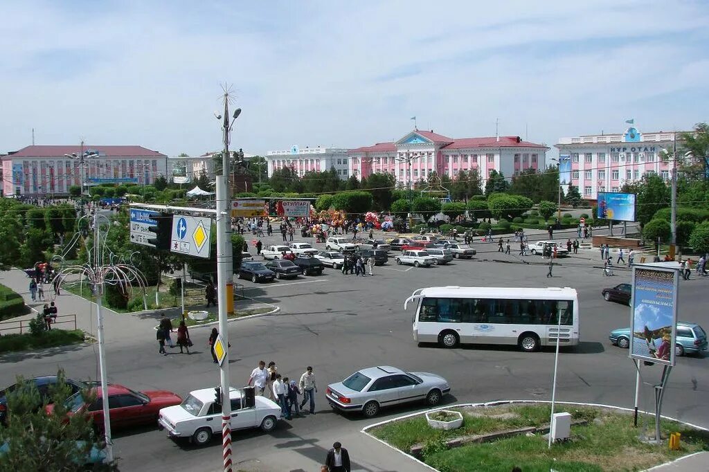 Пагода в таразе. Тараз Джамбул Казахстан. Джамбул город Тараз. Тараз Казахстан центр города. Джамбул город в Казахстане фото.