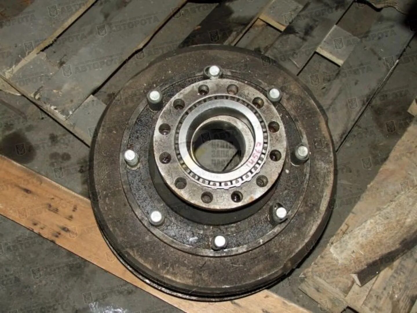 Ступица задняя зил 4331. Ступица переднего колеса зил 130. Ступица чтз т-170. Ступица зил 130. Ступица заднего моста зил 130.