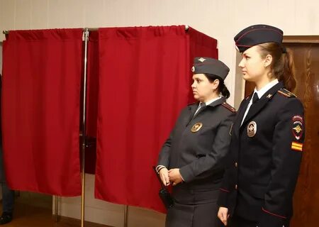 Сотрудники полиции выборы