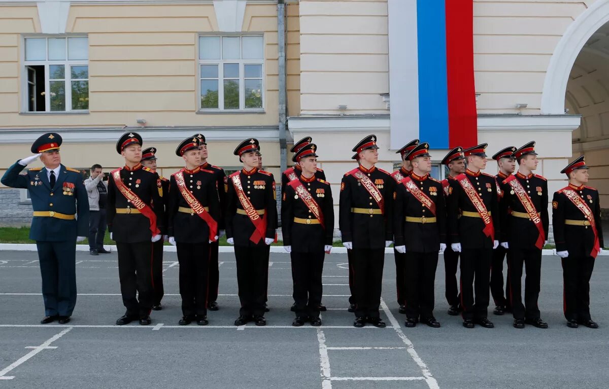 Суворовское училище екатеринбург отзывы. Екатеринбургское военное училище. Суворовское военное училище екб. День суворовского училища екатеринбург. Суворовское училище екатеринбург отзывы.