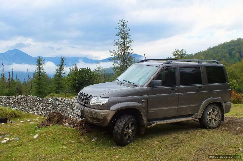 Уаз патриот в алтайском крае. UAZ Patriot Expedition. УАЗ Патриот 2014. УАЗ Патриот 2014 риф. УАЗ Патриот экспедиционный 2023.