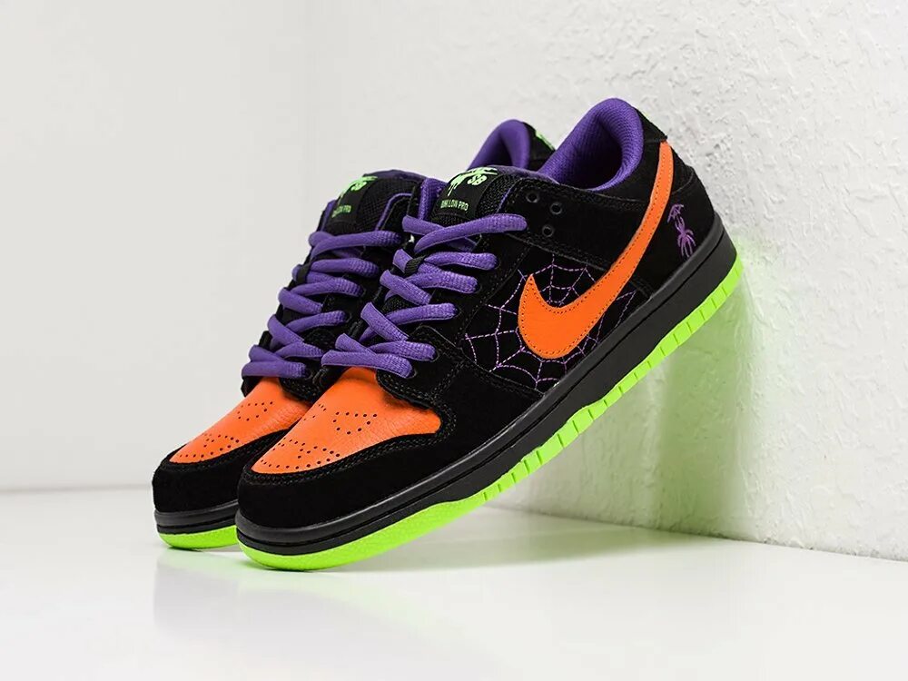 Кроссовки найк dunk low. Nike кроссовки Dunk Low. Кроссовки найк SB Dunk Low. Nike кроссовки SB Dunk. Nike SB Dunk Low Pro Halloween.