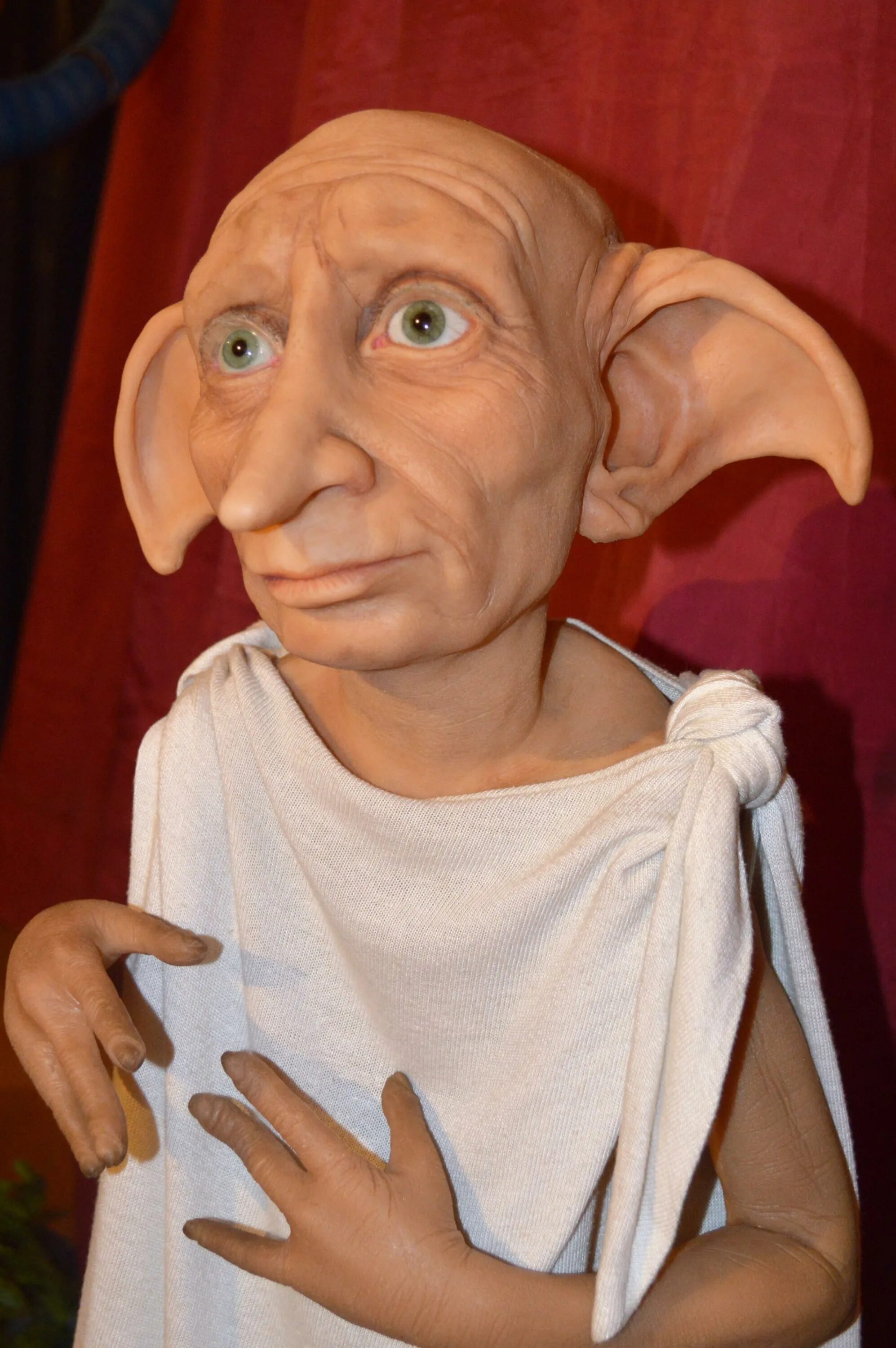 Дженнифер бэйсси музей восковых фигур. Канье уэст мадам тюссо. Восковые фигуры знаменитостей в музее мадам тюссо. Выставка восковых фигур мадам тюссо. Дженнифер бэйсси музей восковых фигур.