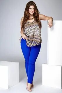 Curvy fashion