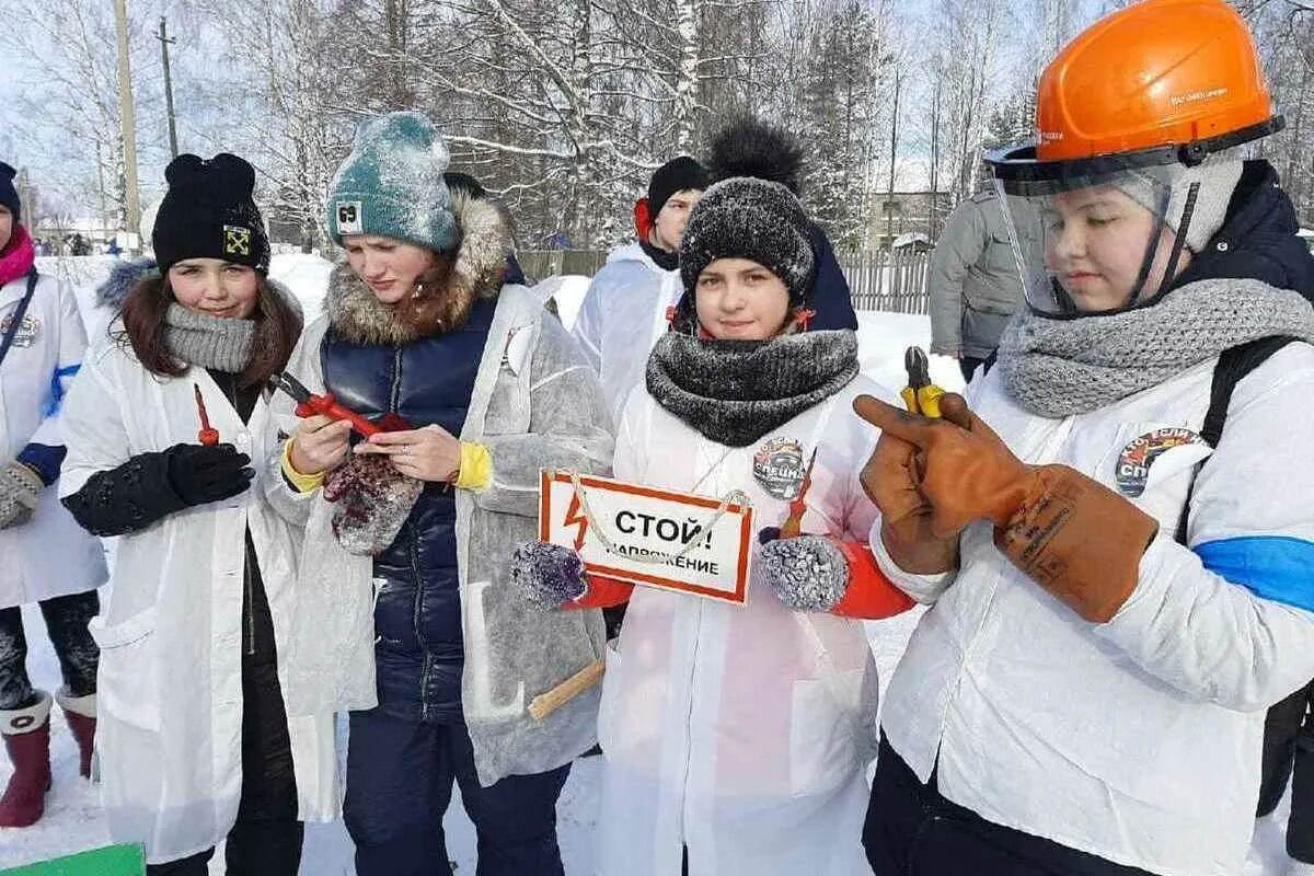 Костромаэнерго. Ао омскэлектро. Костромаэнерго сотрудники. Омскэлектро новости. Костромаэнерго фото.