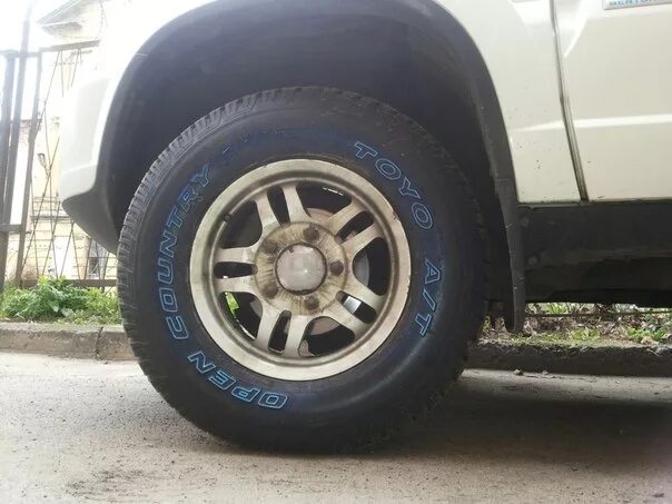 Купить колеса 15 75. 215/70 R15 на ниву Шевроле. 225/75 R15 на ниву. 225 70 R16 на ниву Шевроле. 225/75 R15 на ниву Шевроле.