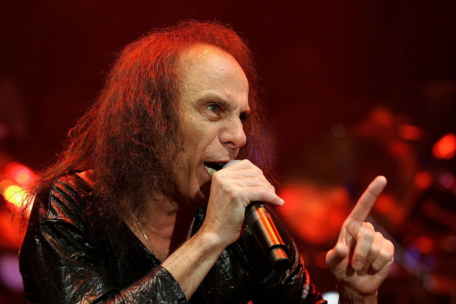 Dio вокалист. Группы Ронни Джеймса дио. Ronnie dio