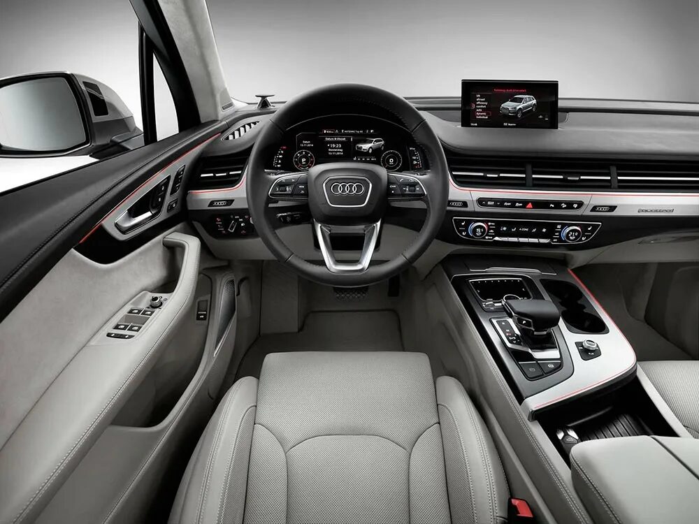 Новая ауди 7. Audi q7 2015. Ауди ку7 новая салон. Audi q7 салон. Audi q7 2016 салон.