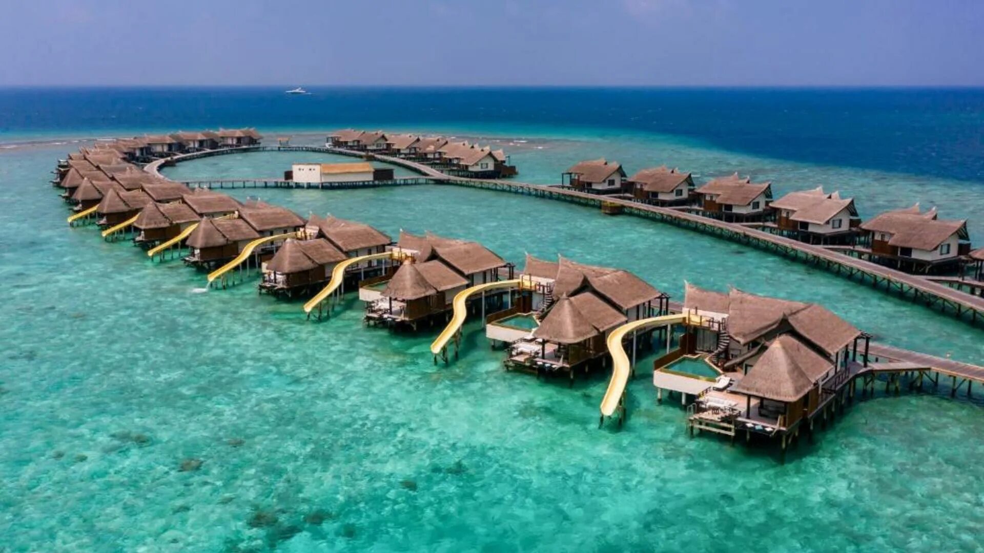 Мальдивы. Atmosphere kanifushi maldives 5. Дешевые туры на мальдивы из москвы. Девушка на мальдивах. Остров хураа мальдивы.