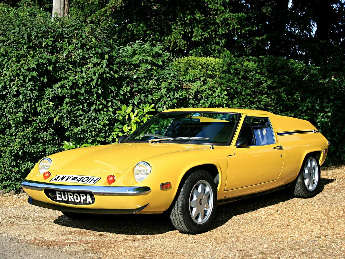 Автомобиль ну. Lotus Europa 1966. Lotus Europa s1. Лотус Элит 1975. Лотус Европа 1972.