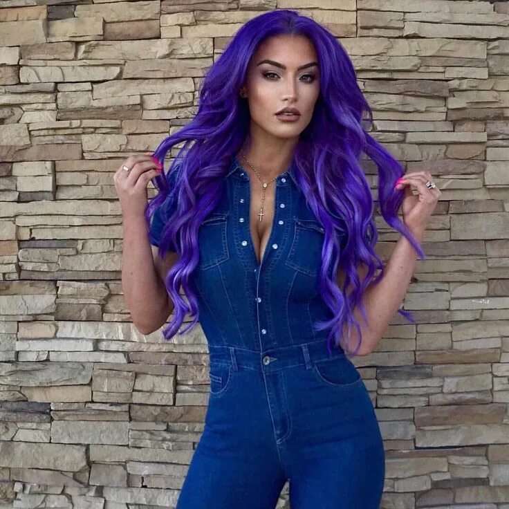 Eva maria. Eva Marie. Натали Мари. Natalie Eva Marie фиолетовые.