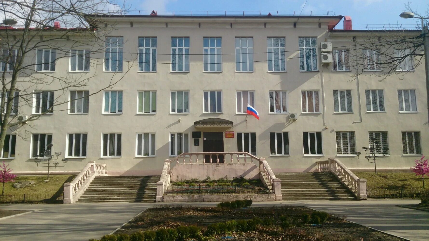 Гимназия 43 калининград. Добровольская школа калининградская область. 43 школа калининград. Школа номер 43 калининград. 43 школа калининград.