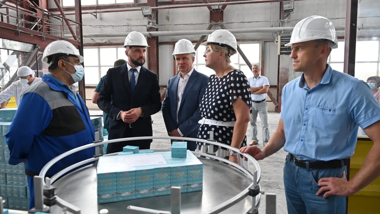 Новые заводы в крыму. Крымский титан армянск. Новые заводы в крыму. Завод сода красноперекопск. Ккз евкабель.