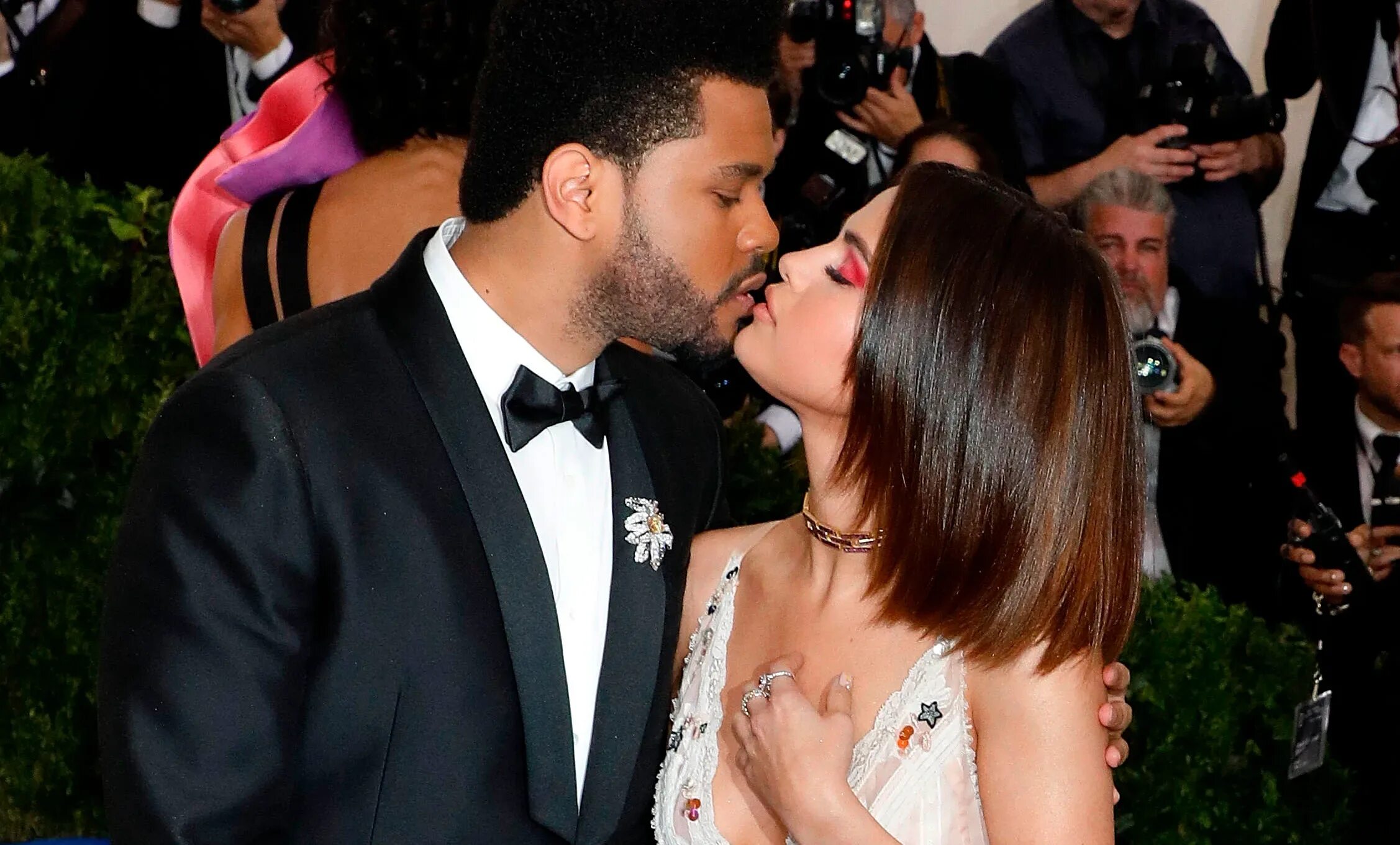 Weeknd selena. Weeknd selena