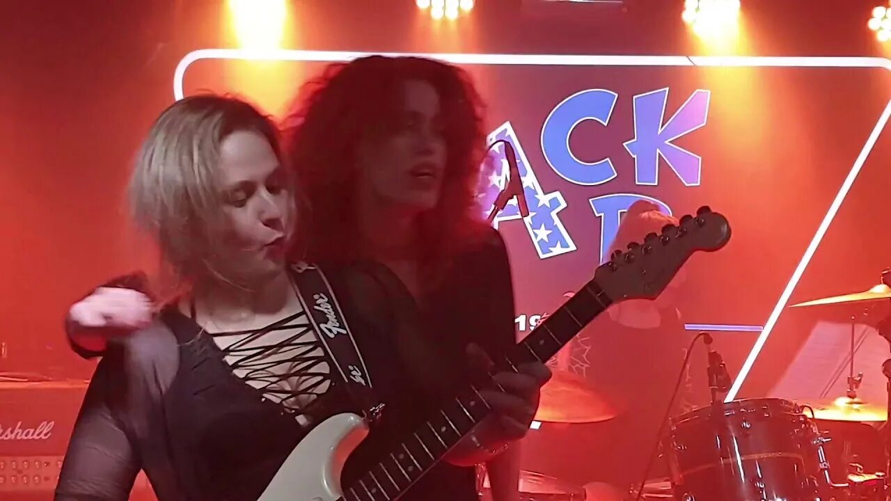 Strange kind of woman deep purple. Strange kind of women итальянская группа. Strange kind of women итальянская группа. Strange kind of woman группа. Strange kind of woman группа.