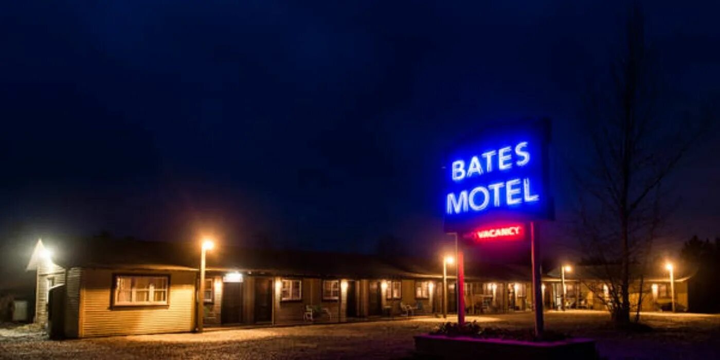 Route 66. Мотель туризм. Мотель ночью. Мотель сша придорожный старый. Первый отель сша мотель.