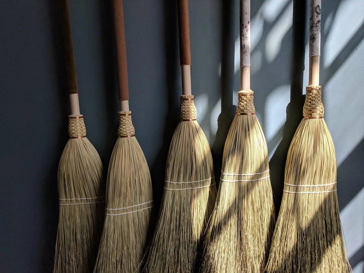 Brooms. Broom Cotton. Brooms Bar. Ашеештп ф рфтвду ещ еру икщщь picture. Broom перевод