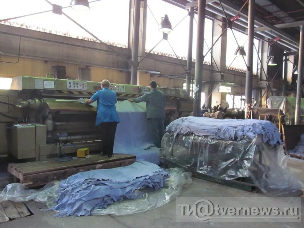 Селигер кожзавод. Осташковский кожевенный завод осташков. Тверской осташковский кожевенный завод. Осташковский кожзавод. Осташковский кожевенный завод.