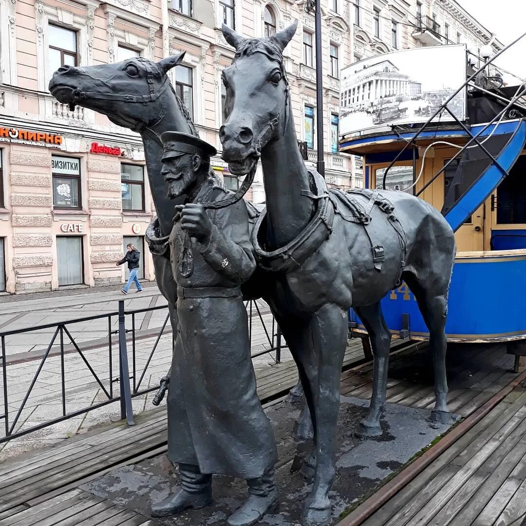 Памятники животным в Санкт-Петербурге