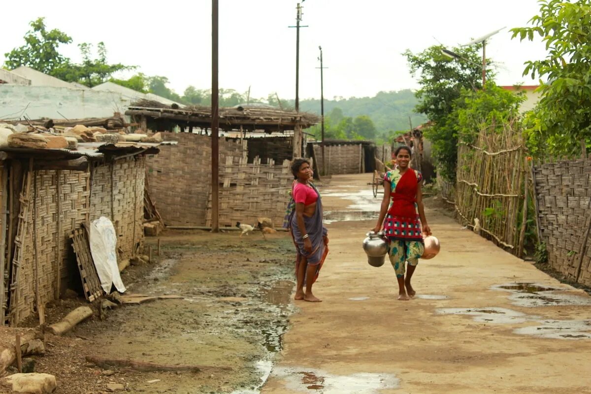 People in the village had been. Деревня Индия топлесс. Underdeveloped.