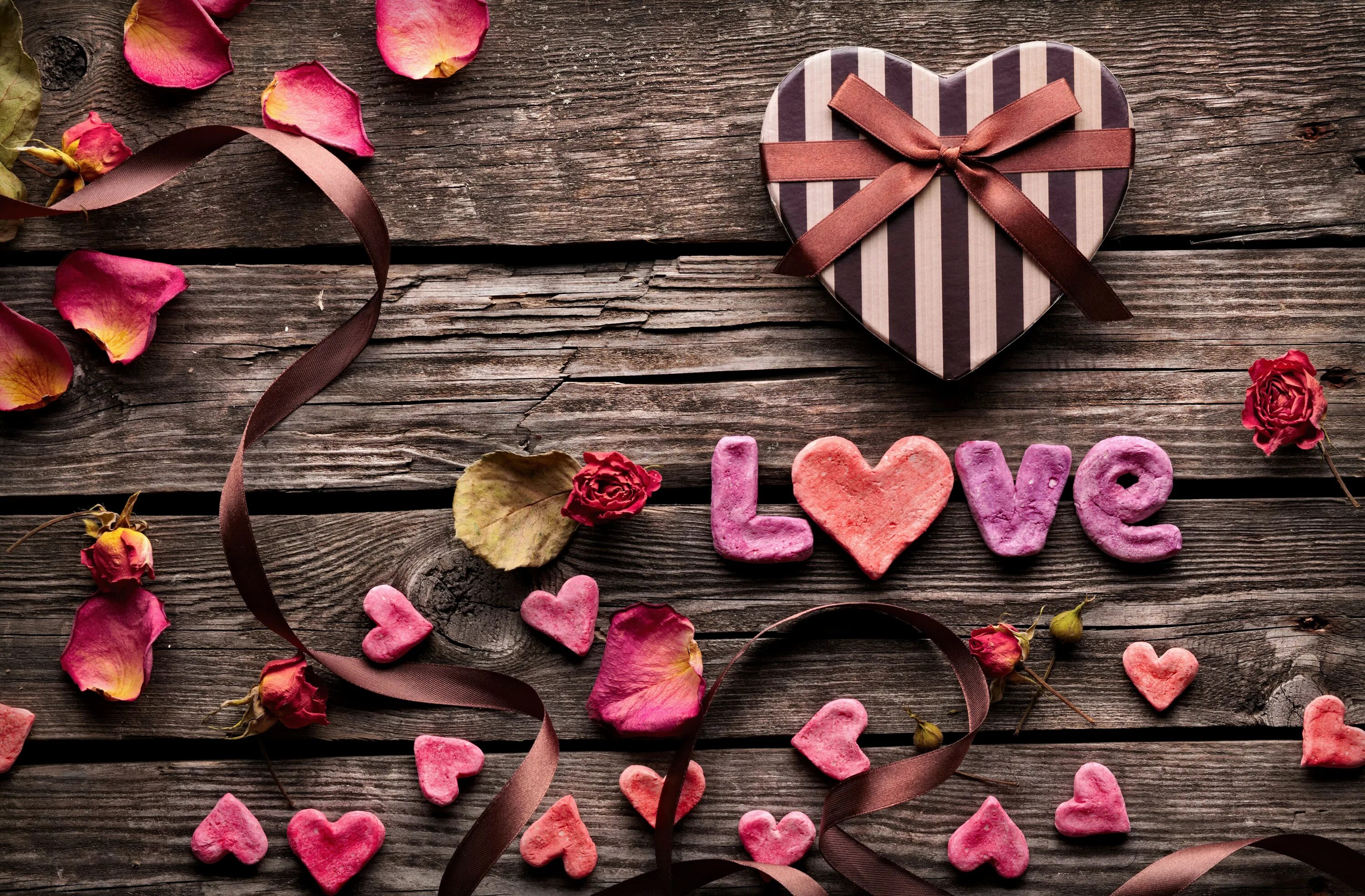 Обои на рабочий стол сердечки. Розовый фон с сердечками. Обои с сердечками. Паттерн сердечки. Valentine background.