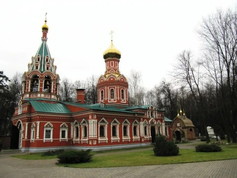 Красногорск это подмосковье. Знаменское-Губайлово Красногорск. Усадьба Знаменское-Губайлово. Церковь Успения Пресвятой Богородицы Красногорск. Знаменское Губайлово Церковь.