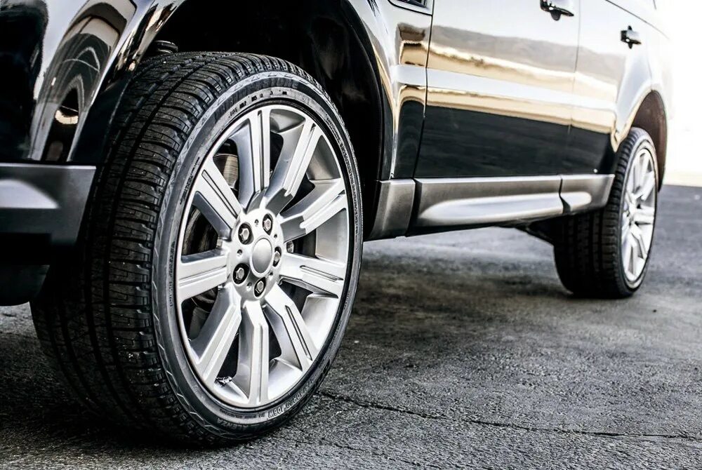 Шины класса suv. Alenza 001. бриджстоун аленза 001. шины bridgestone alenza 001. 235/55 r17.
