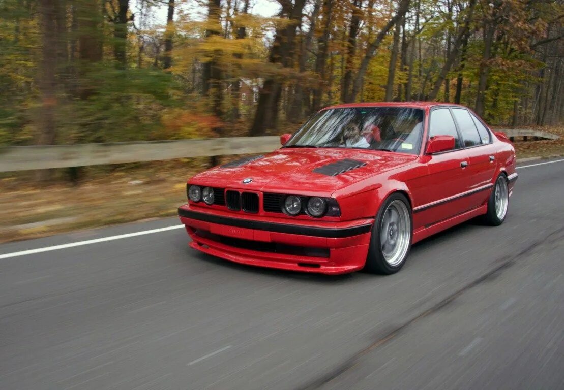 Почему е34. BMW m3 e34. BMW m5 e34 Red. BMW e34 Alpina. BMW 3 e34.