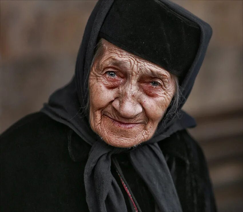 Фото крупно бабушек. Грузинская бабушка. Дикая бабушка. Бабуся.