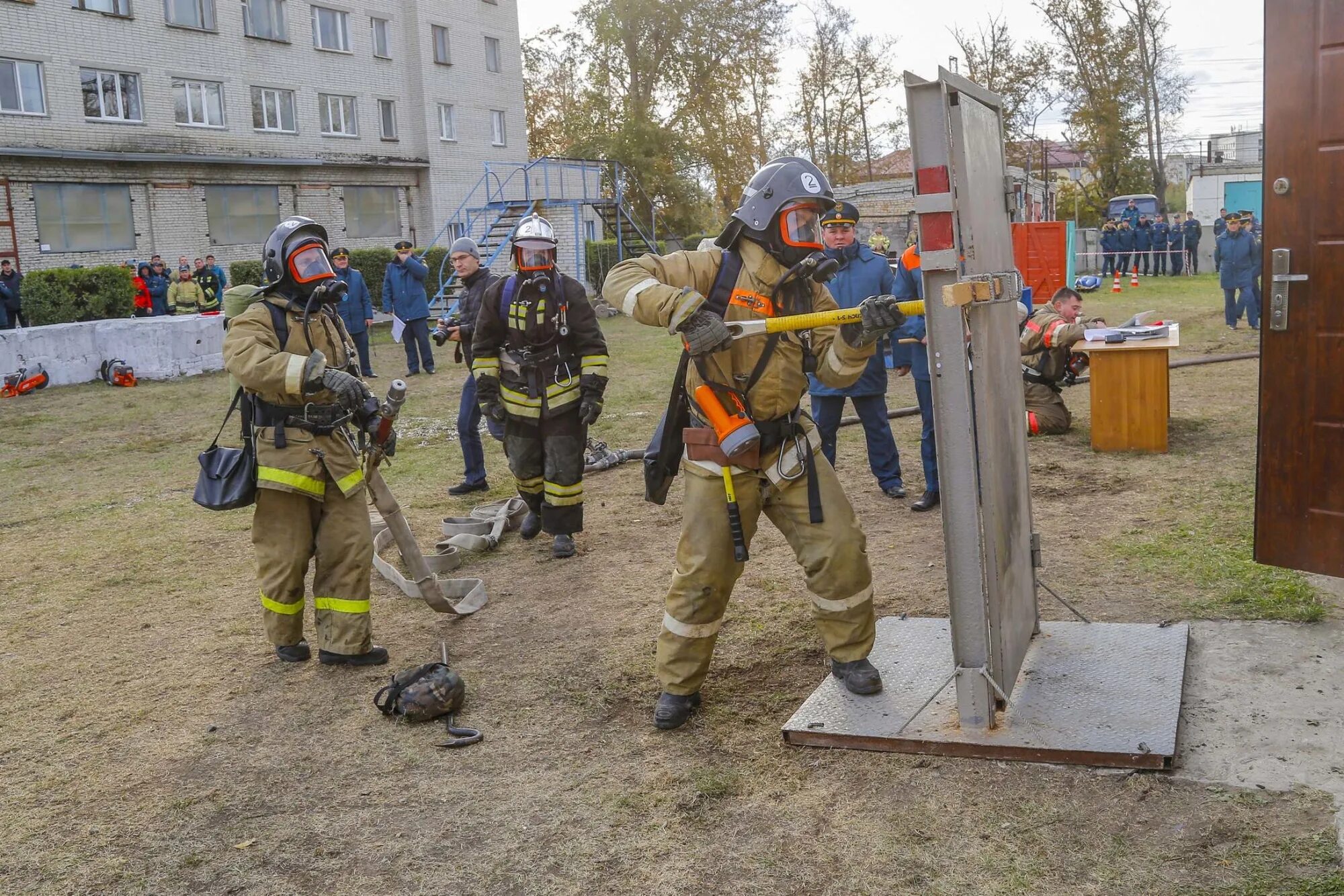 Новости курган 1. МЧС Курганской области. Пожарно-спасательный. Газодымозащитная служба. День рождения газодымозащитной службы.