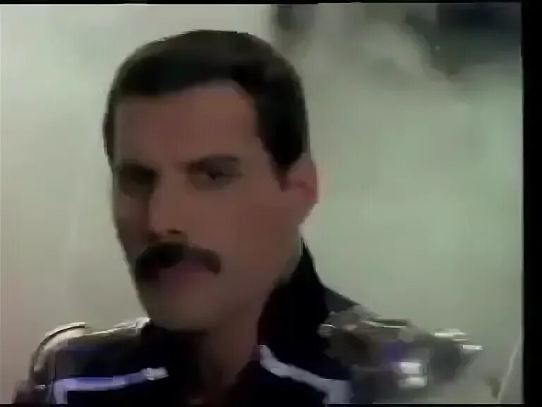 Слушать living on my own. Freddie mercury «living on my own» (1993). фредди меркури вивел ракью. фото фредди меркури living on my own. freddie mercury - living on my own (1993 remix remastered).