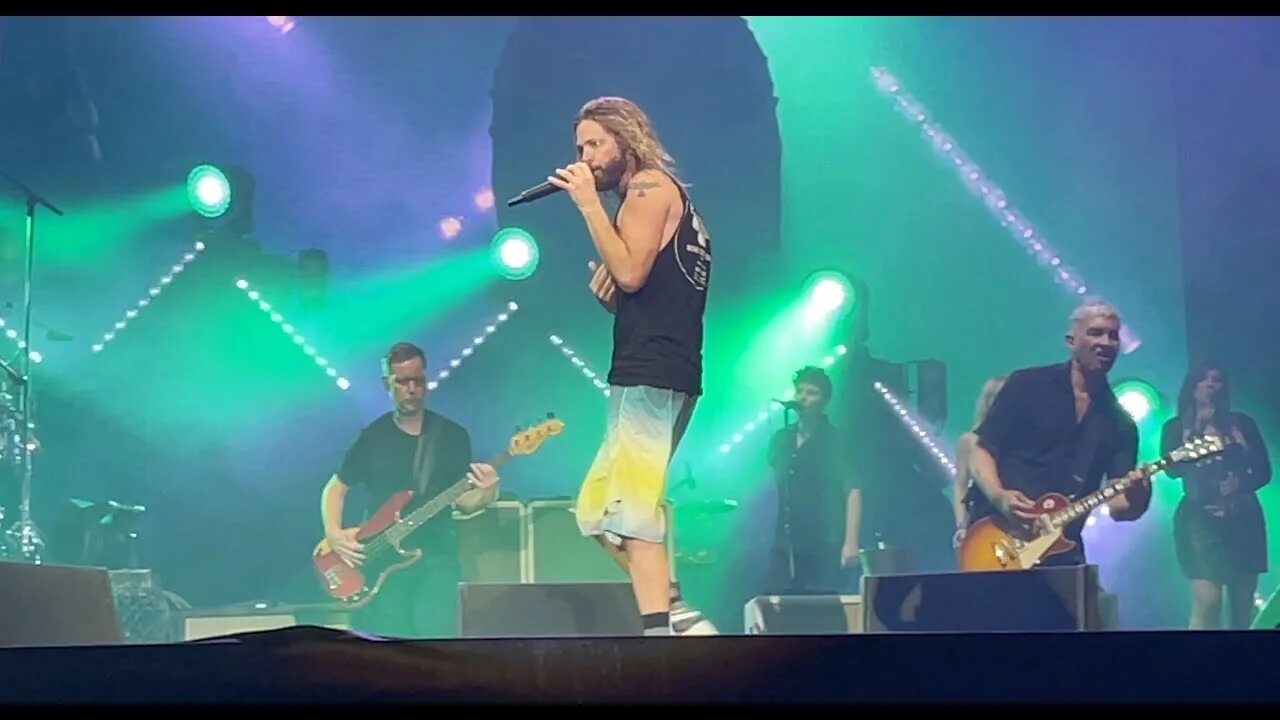 Taylor Hawkins похороны. Тейлор Хоукинс похороны. Тейлор Хокинс похороны.