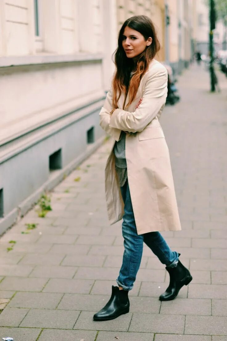 Образ под ботинки. Outfit с ботинками челси. ботинки челси стритстайл. ботинки челси женские стрит стайл. тренч с ботинками челси.