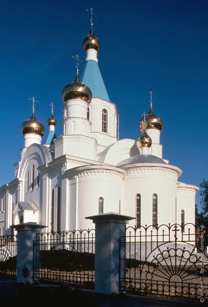 храмы свердловска. храмы свердловска. село кашино свердловской области. храм во имя державной иконы в екатеринбурге. поселок чусовское озеро екатеринбург.