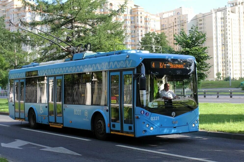 Автобус 4 троллейбус. Троллейбус. Троллейвоз. Троллейбус Москва. Современный Московский троллейбус.