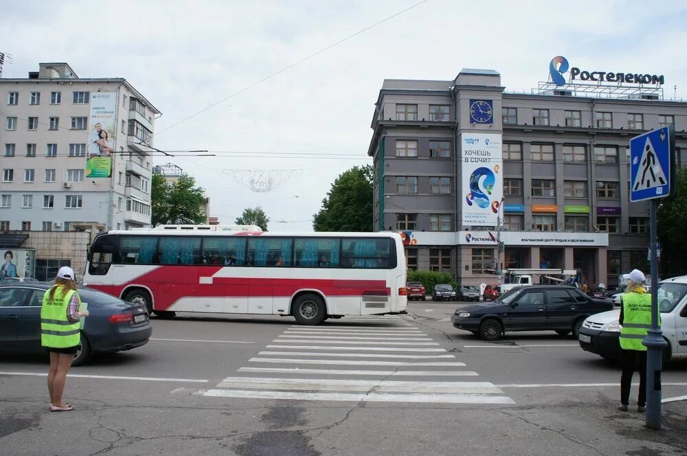 Площадь горького 4. Площадь горького 4