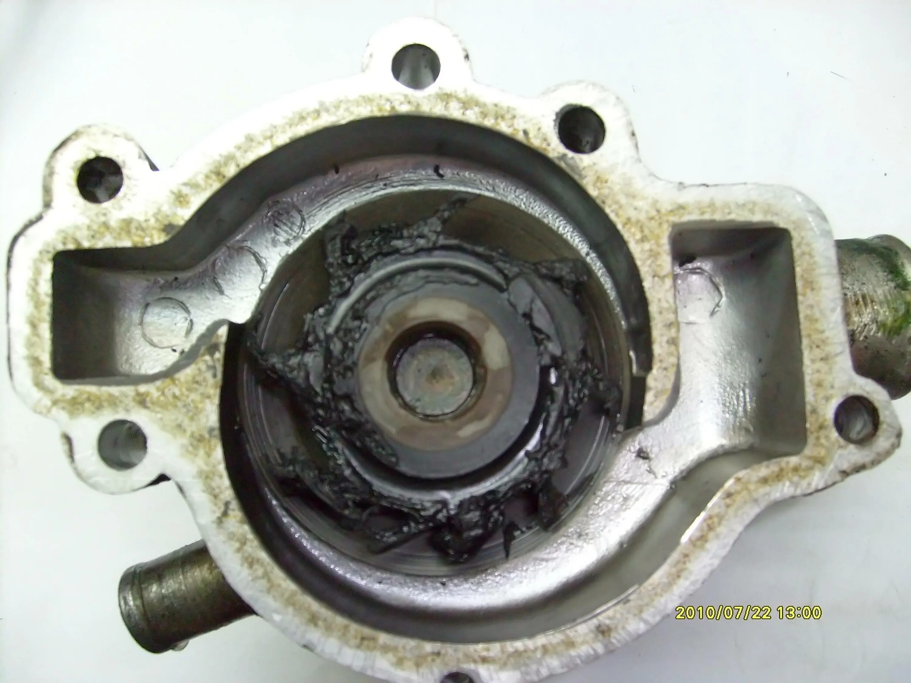 Горячая вода в ленинкенте. Техническое обслуживание насосов. Ksb муфта насоса. Насосы вышли из строя. Насос системы охлаждения (помпа) qg18.