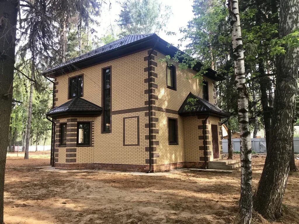 Гор. Особняк к подмосковье мамонтовка. Дом в софрино поселок комильфо. Комильфо софрино коттеджный поселок. Дом пушкинский район.