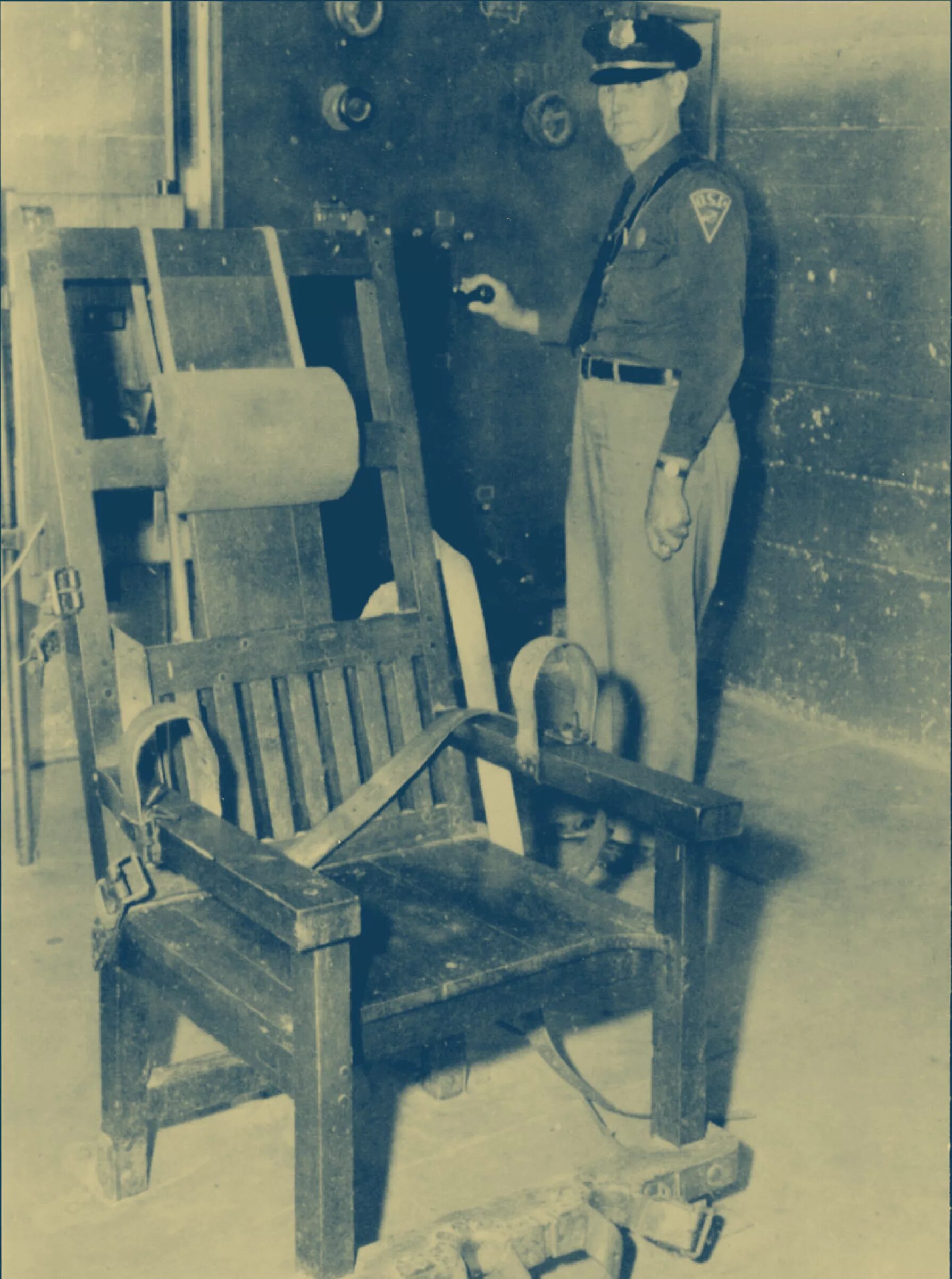 Пытка электрическим стулом. Old Sparky электрический стул. Эдвин Дэвис, электрический стул.