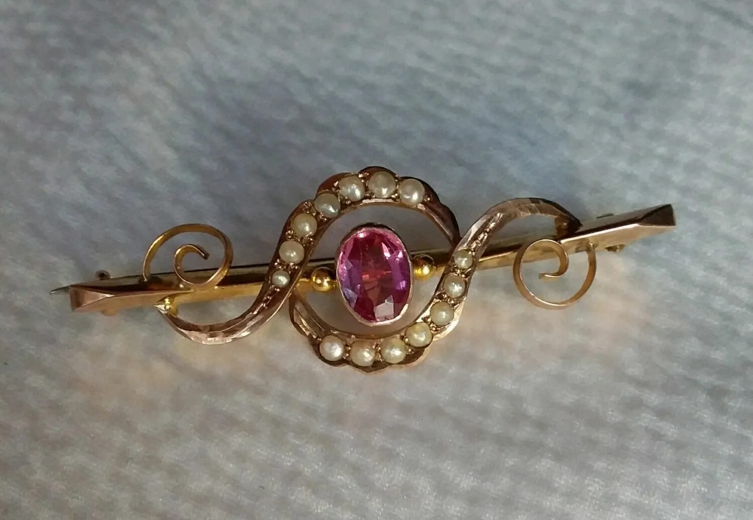 Серьги женские золото ломбард. Золотые серьги малинки. Авито украшения москва. Золото 583 версаче. Золотое кольцо украшение.