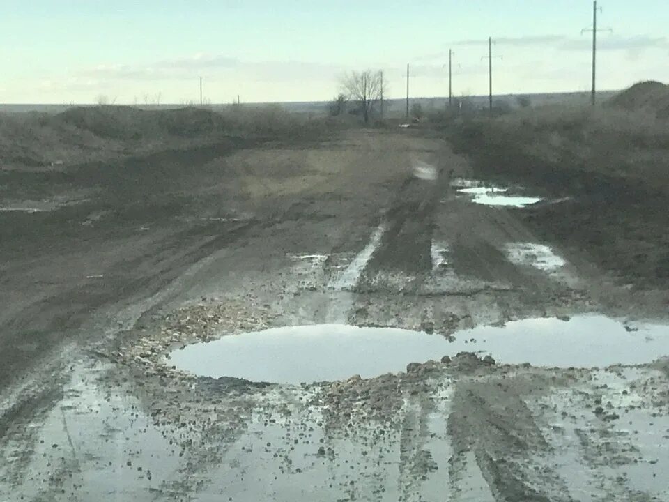 Всю дорогу до хутора молчали говорить мешала