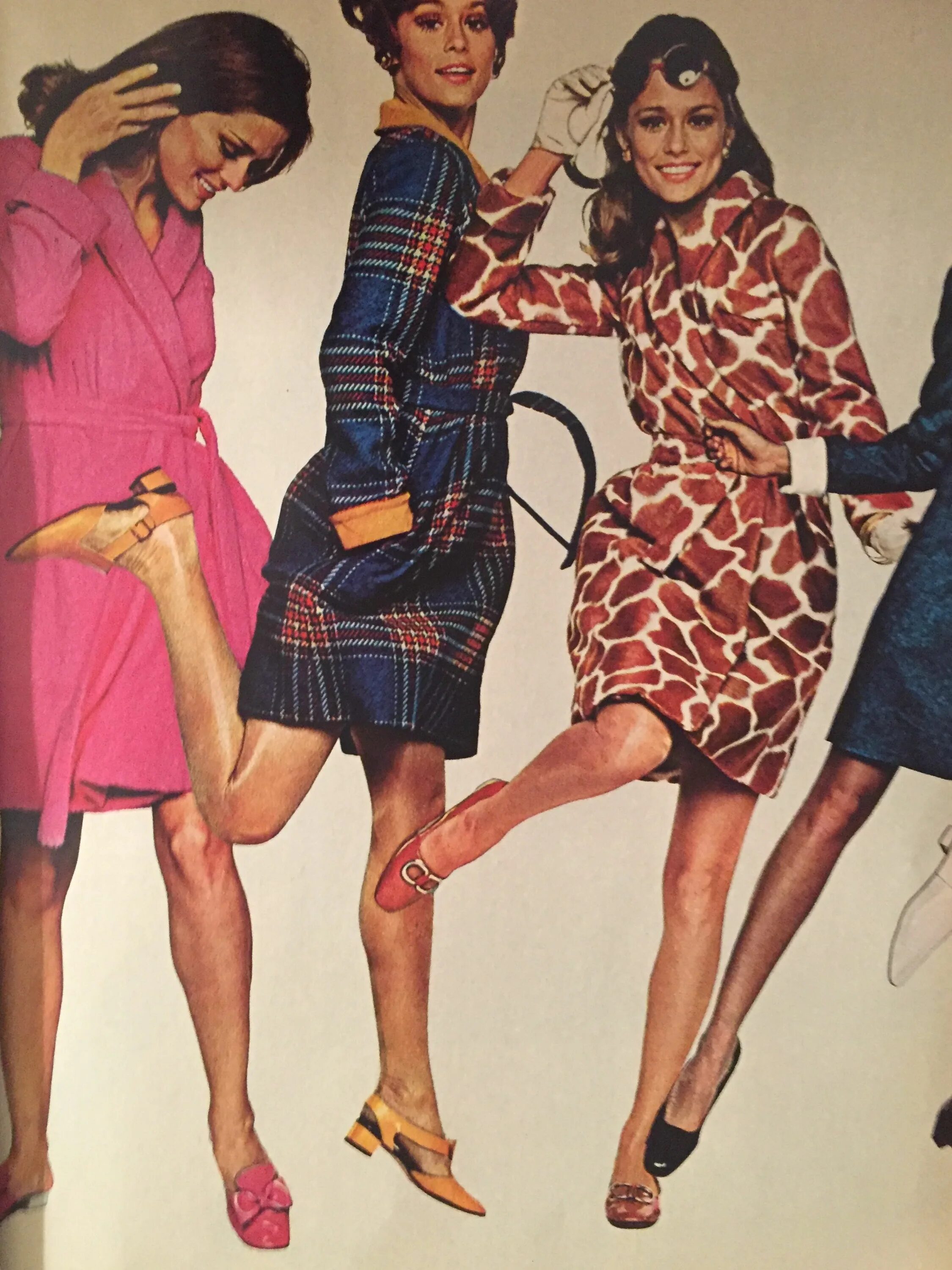 These extremely fashionable ladies in London. Orange fashion, Sixties fashion, 1
