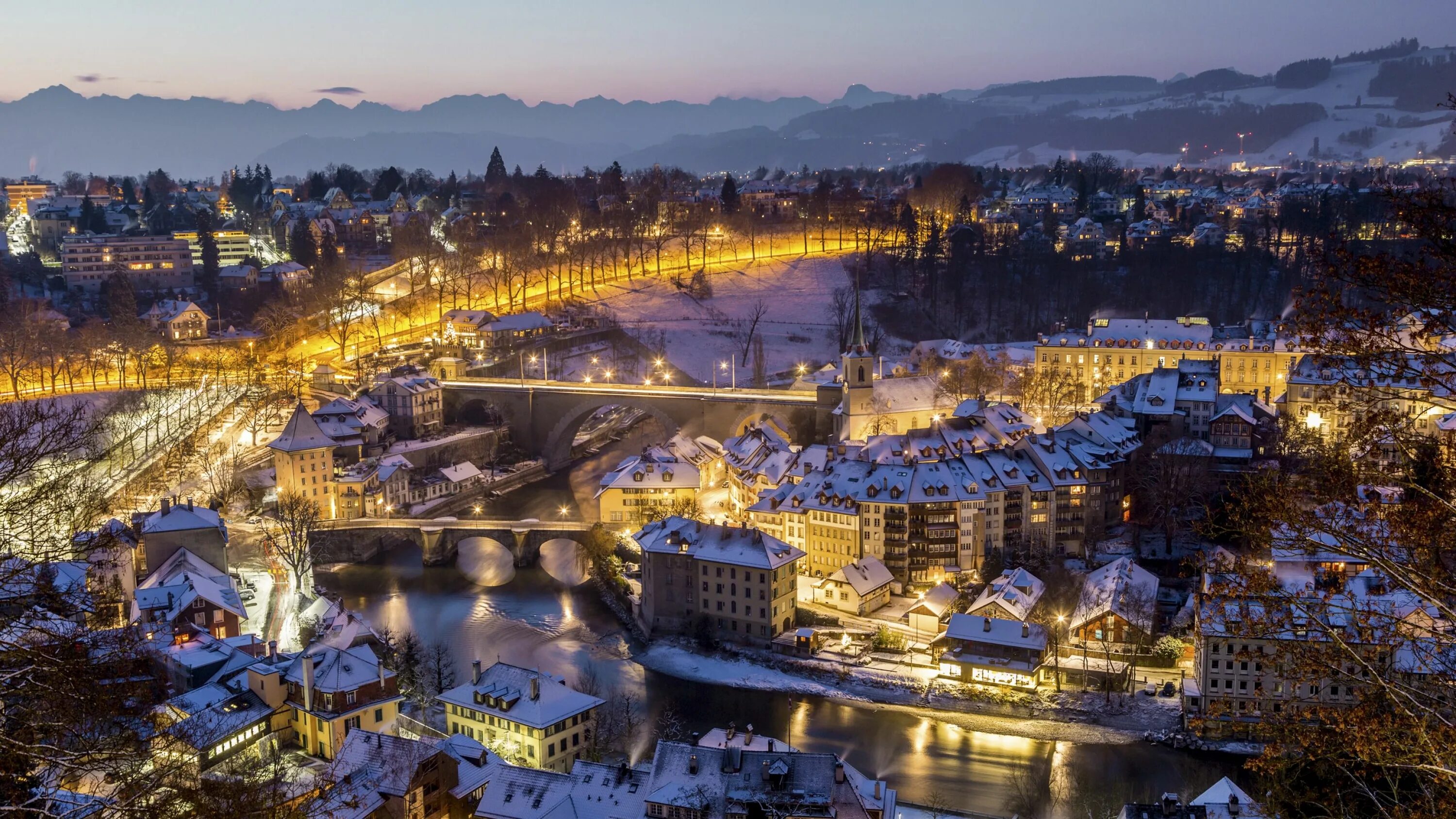 Swiss capital. She mostly living in swiss capital. Люцерн мост капельбрюке. She mostly living in swiss capital. Хайкинг швейцария.