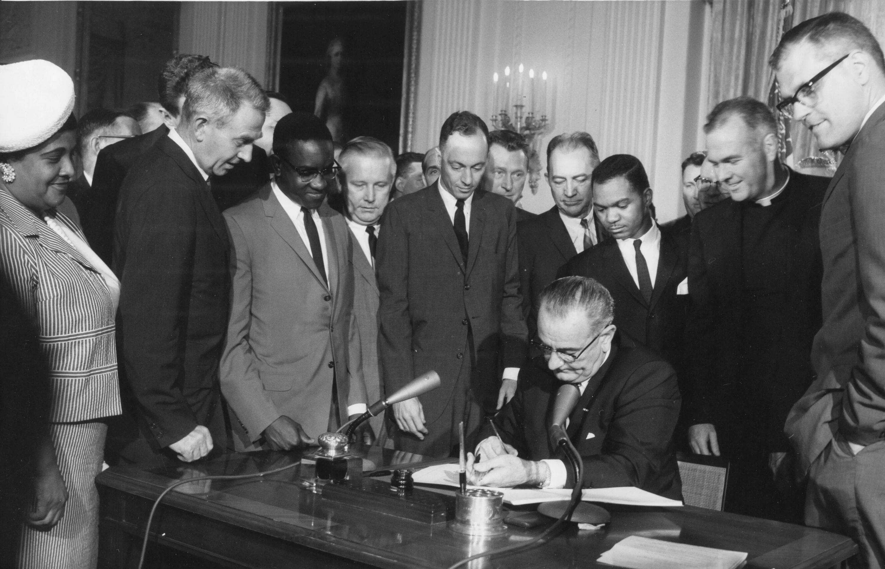 Civil rights Act of 1964. Линдон Джонсон 1967. History tops