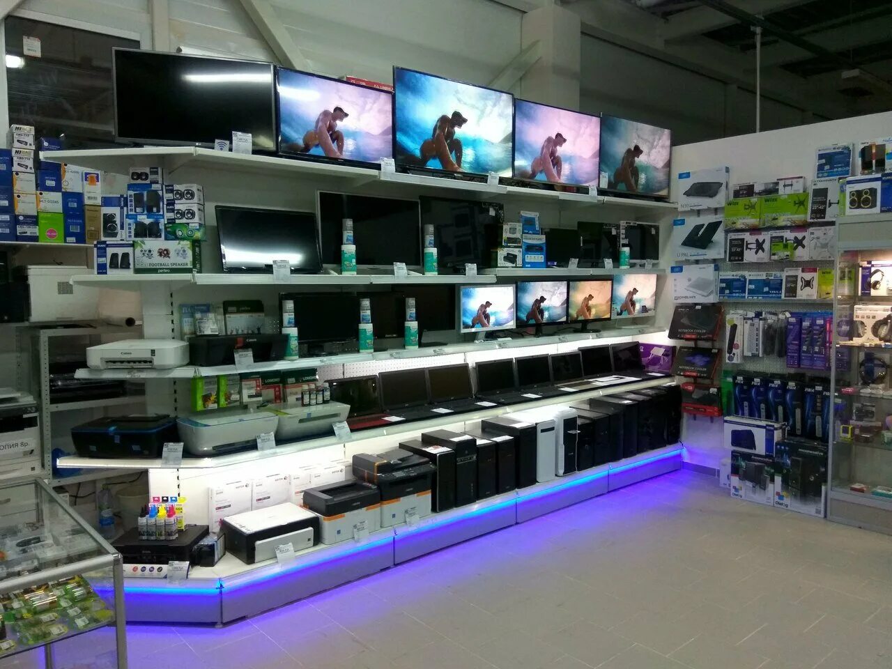 багратионовский проезд 3. K s москва. славянский бульвар 9,к 1 студия красоты. K s москва. S.